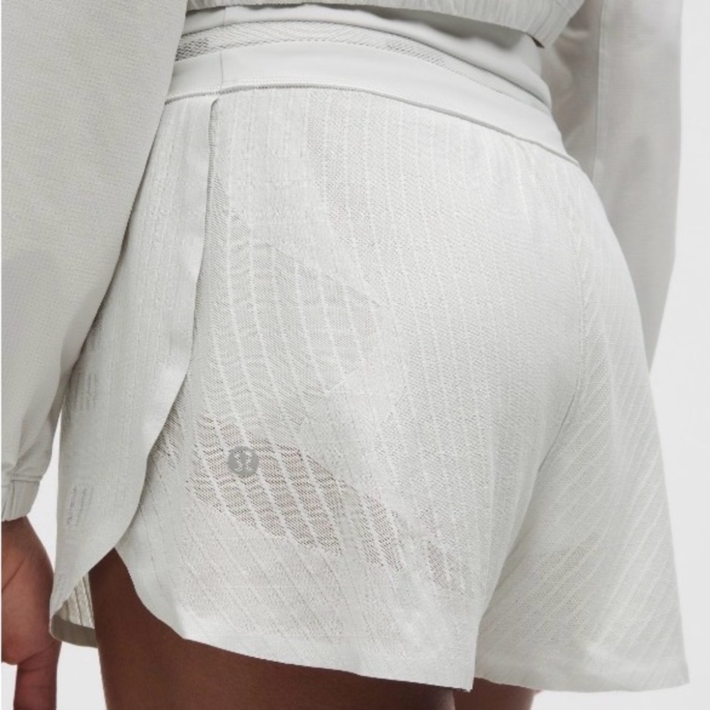 Lululemon Fast and Free Airflow Midrise 3” size 4/XS